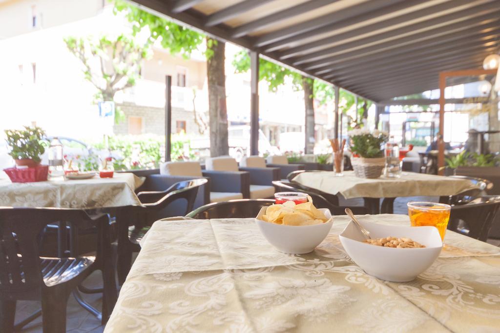 Albergo Ristorante Il Ponte Castiglione dei Pepoli Buitenkant foto