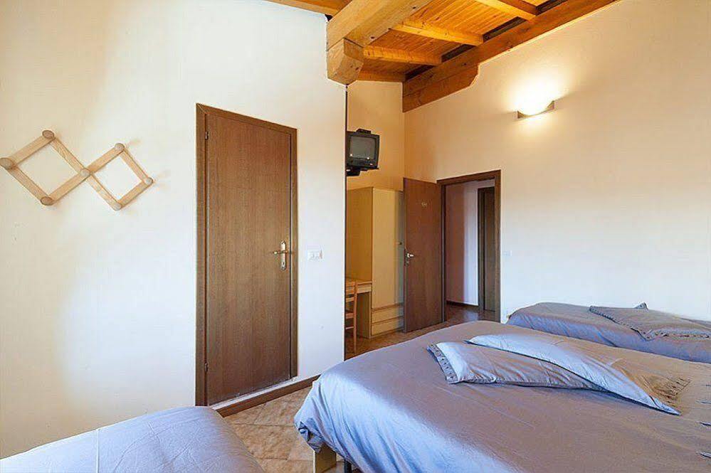 Albergo Ristorante Il Ponte Castiglione dei Pepoli Buitenkant foto